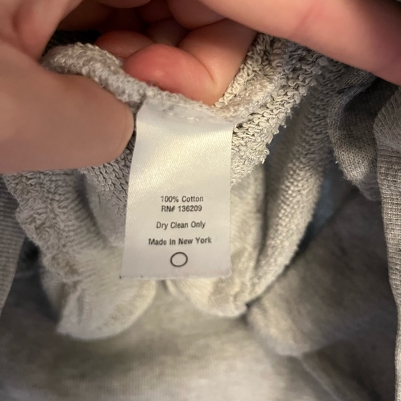 Hatch sweatshirt—great for maternity and after!! - Picture 3 of 7